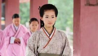 看完妃子的照片，才懂皇上原來也蠻辛苦的...